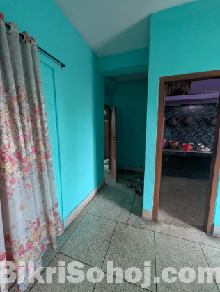 নারায়ণগঞ্জে ১৫০০ স্কয়ার ফিট ফ্ল্যাট শেয়ারসহ বিক্রয়।